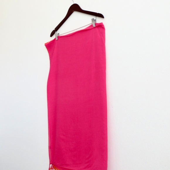 NEW! Victoria's Secret Beach cover up Wrap - Picture 5 of 8